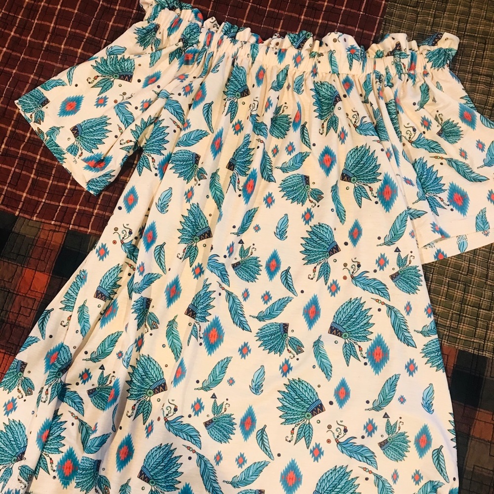 Off shoulder Indian headdress top